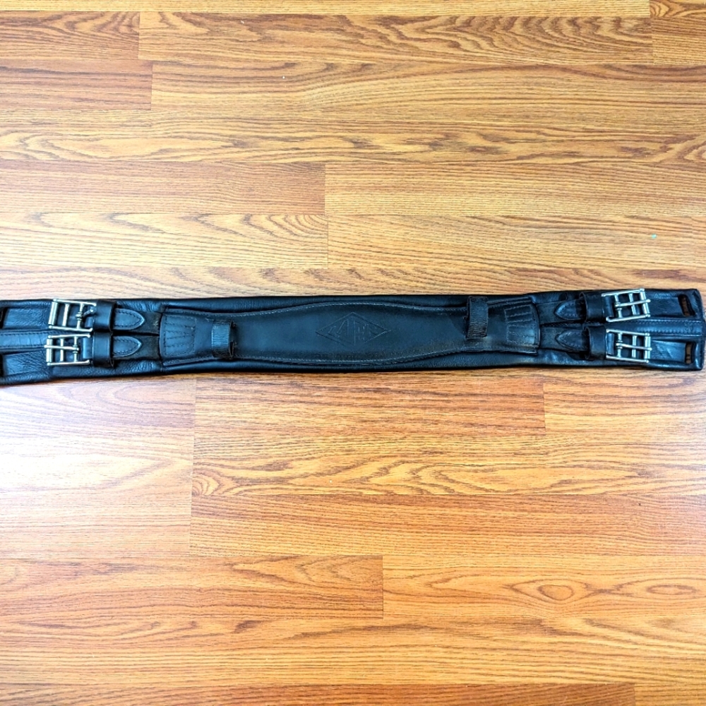 Laser dressage girth size 28 cm, padded